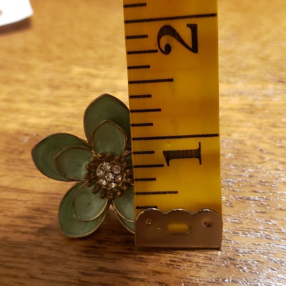 VNTG Spring Green Cloisonne Floral Cocktail Ring - Picture 6 of 6